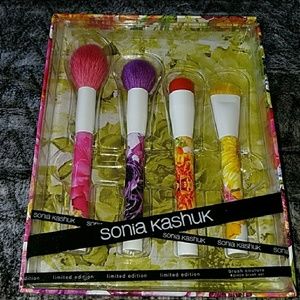 Sonia kashuk limited edition Brush set